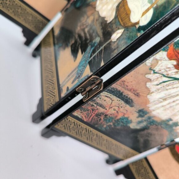 Chinese Painting Exquisite Lacquer Screen Featuring the Four Beauties Decor - Picture 4 of 13